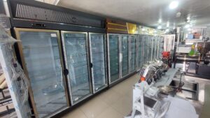 یخچالهای 2 و 3 درب با بدنه فوم تزریق
در فروشگاه آرسین تجهیز لامرد